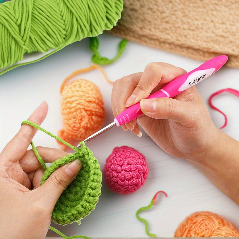 Beginner Crochet Kit With Yarn And Soft Handle Tools