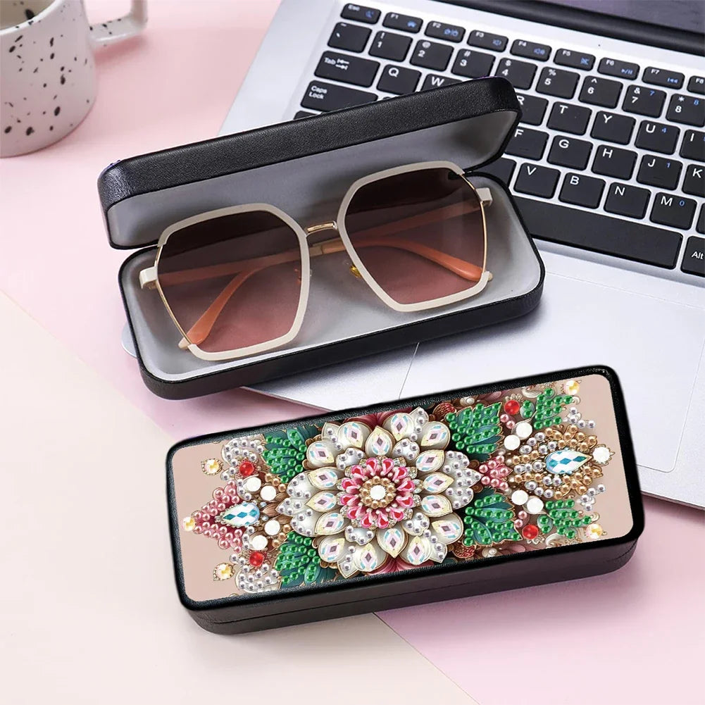 Holy Mother Diamond Painting Eyeglasses Case with Rhinestones
