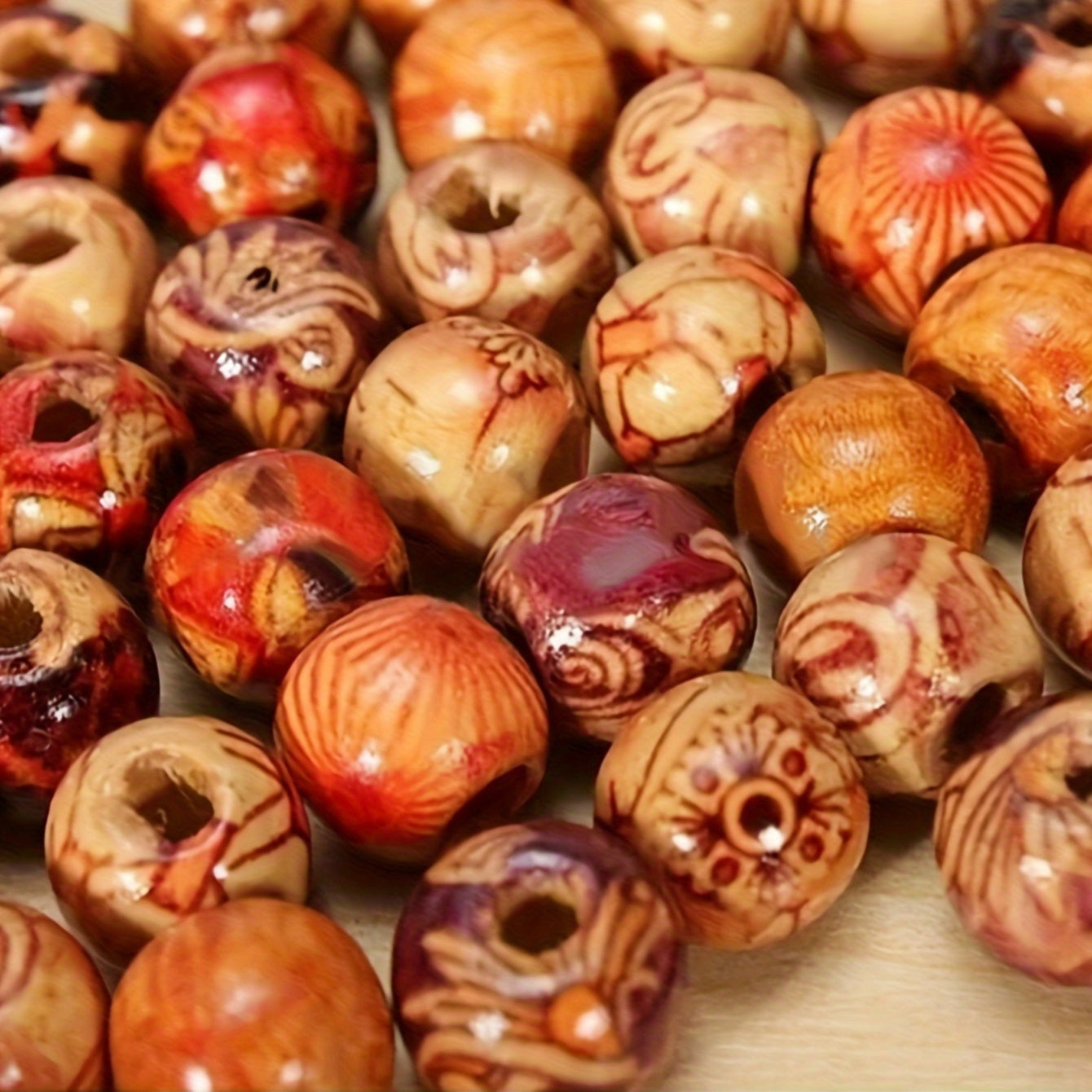 100 Pcs Wooden Beads Set Assorted Tribal Patterns For DIY