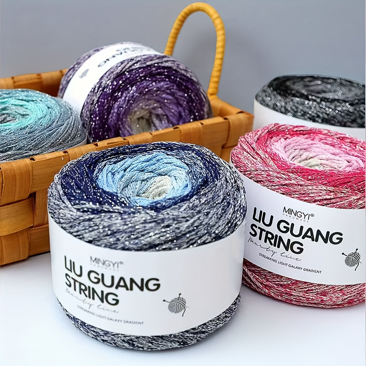 Metallic Texture Crochet Yarn 1.5mm 280m Shimmering Thread